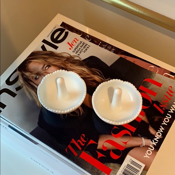 MILK GLASS RING HOLDERS - Picture 2 of 2